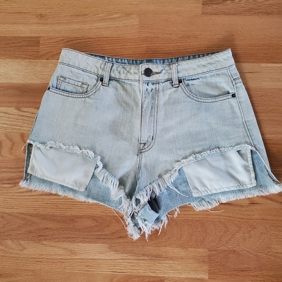 BDG High Rise Lou Hi-Low Shortie Shorts - Picture 3 of 14